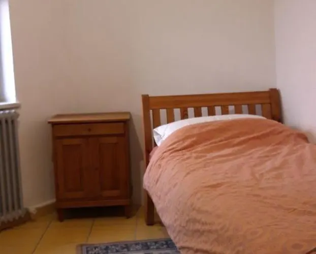 Διαμέρισμα Guenstiges, Ruhiges Haeuschen *