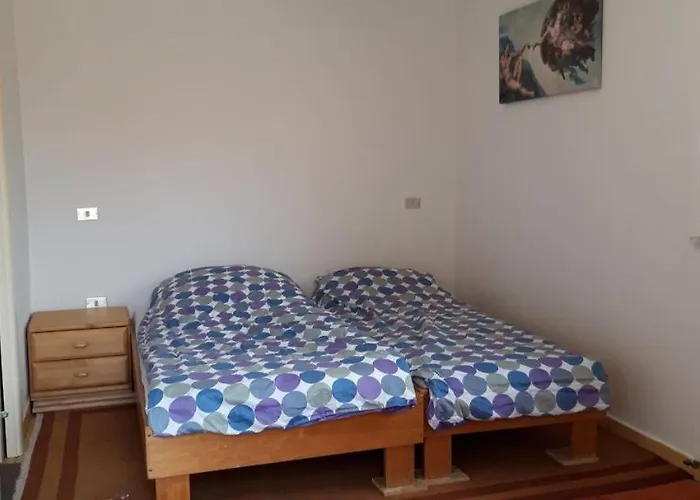 Guenstiges, Ruhiges Haeuschen