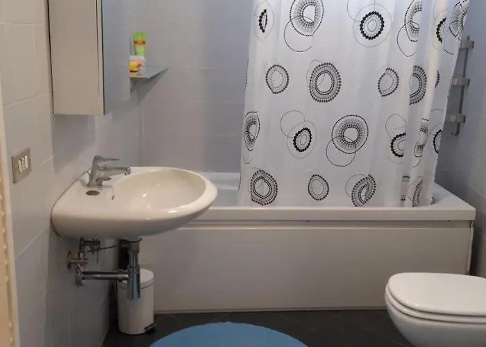 Guenstiges, Ruhiges Haeuschen Διαμέρισμα Aulla